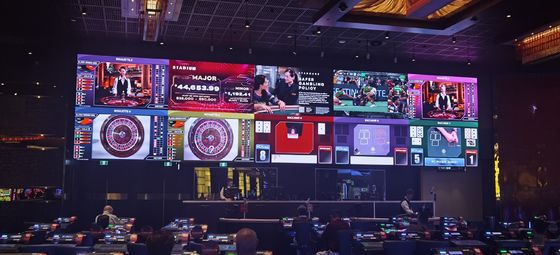 Display LED RGB de alto brilho com 100000 horas de vida útil e display durável P4.81