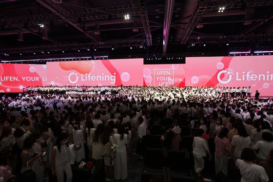 P10 Exterior Full Color LED Screen Rental SMD2121 Lâmpadas LED 16 bits Níveis de escala de cinza