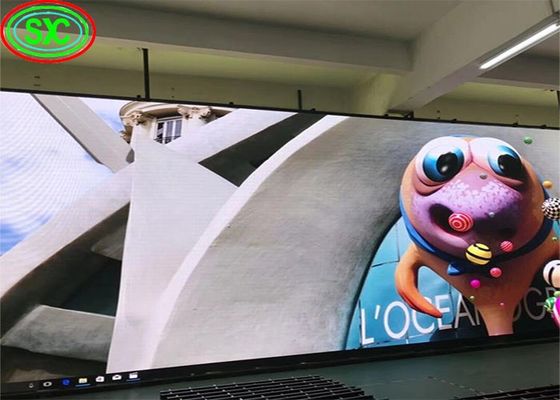 Nível de proteção IP65 Painéis publicitários LED Real Pixel 1R1G1B Padrão e 860w/m2 Consumo médio de energia