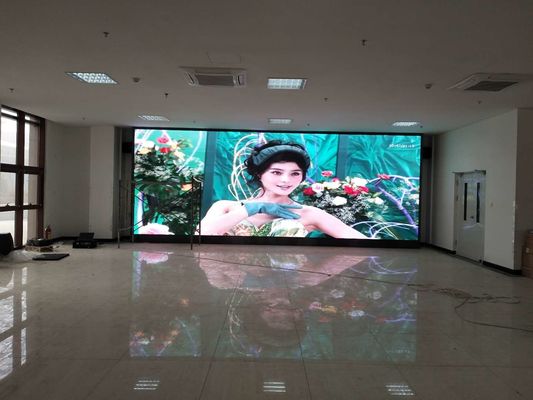 Bom preço Display LED colorido interno mais popular com material de ferro e resolução de módulo de 128*64 pontos on-line