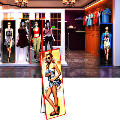 Display de poster LED P1.53mm de última geração com configuração de cores 1R1G1B e chips LED SMD2121