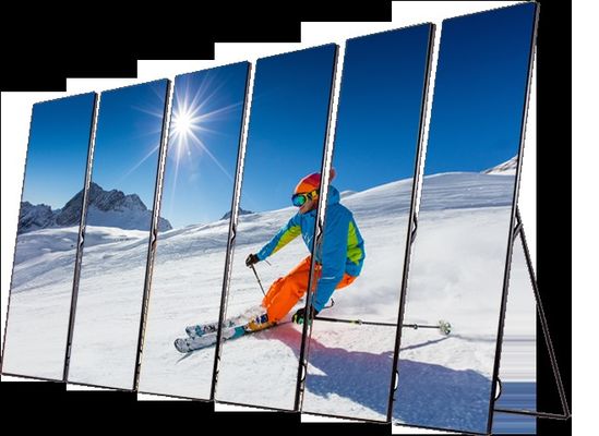 320x160mm LED Poster Display 1R1G1B Configuração de cor 680x2000mm Tamanho da tela para os requisitos do cliente