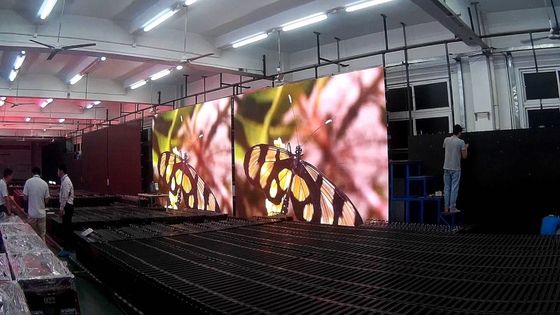 Bom preço Tela LED GOB com vida útil de 100.000 horas, composição de pixel 1R1G1B e tamanho de gabinete de 600*337,5MM on-line