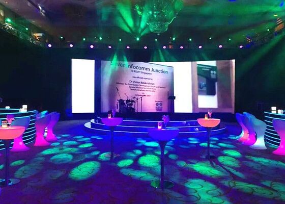 Bom preço Display LED de cores completas com configuração de 3 em 1 pixels e tela LED SMD1921 on-line
