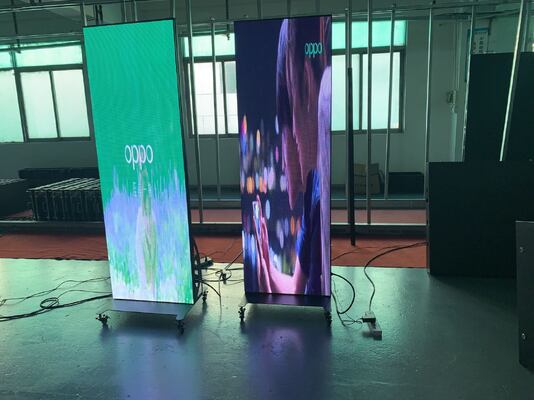 Bom preço 680x2000mm Dimensão do ecrã Publicidade LED Display fornecendo cores vibrantes e alta visibilidade em vários ambientes On-line