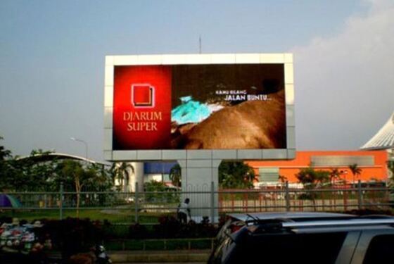 Exterior P4.8 Display LED Full Color com armário de 500x1000mm e taxa de atualização de 3840hz