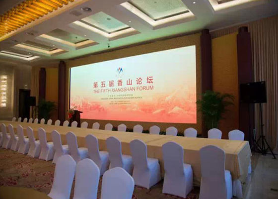 Ecrã de alumínio de fundição a óleo LED a cores inteiras SMD2121 62500 pontos/m2