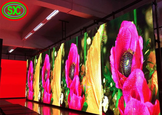 Bom preço Painel de vídeo LED COB 6000CD/SQM Brilho IP65 Tela de publicidade comercial LED de fácil instalação on-line
