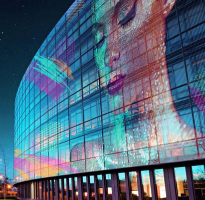 Bom preço Da tela flexível do diodo emissor de luz da malha da cortina da janela da construção tela de exposição exterior transparente BO de anúncio interna do diodo emissor de luz P3.91 P7.8 on-line