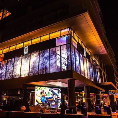 Bom preço Display de Parede de Vidro LED Transparente P3.91-7.82 5000cd/m² Ângulo de Visão 160° on-line