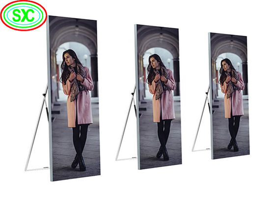 Bom preço Espelho SMD Full Color Interior 1000cd/m2 P2.5 LED Vídeo Pôster tela 640x640mm on-line