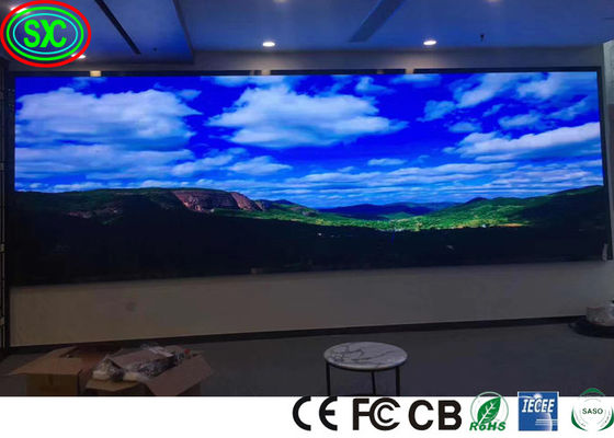 FCC 400W/m2 Display LED interior fixo Pitch 2,5 mm Display LED interior a cores inteiras