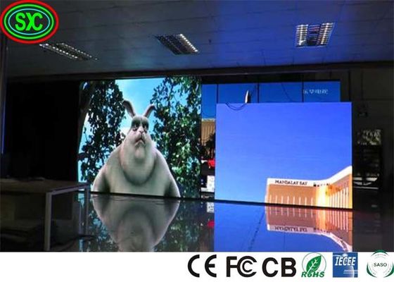 Bom preço 1R1G1B P4 SMD1921 6500cd/M2 Led Video Panel Aluguer P4 LED display on-line