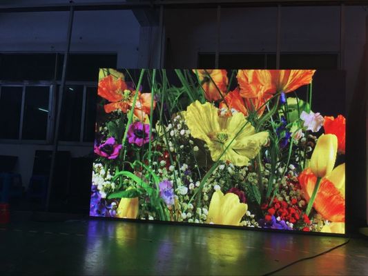 Bom preço O diodo emissor de luz alugado indica o brilho alto alugado de placa de exposição do diodo emissor de luz da fase interna e exterior do armário de P4.81 500x500 milímetro on-line