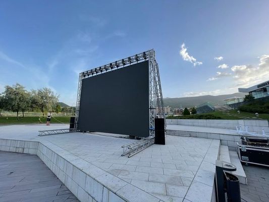 Bom preço Tela para o evento alugado, armário do contexto do diodo emissor de luz da instalação de Satage da tela P3.91/P4.81 500x500mm da cortina da fase do diodo emissor de luz on-line