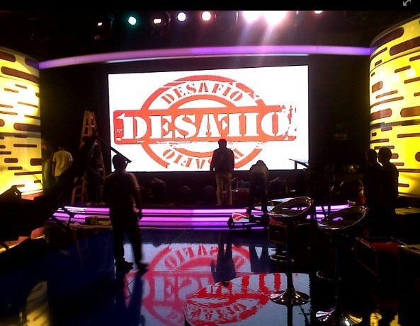 Exposi&ccedil;&atilde;o de diodo emissor de luz interna da cor completa do controle de Novastar Linsn para anunciar o arrendamento 1